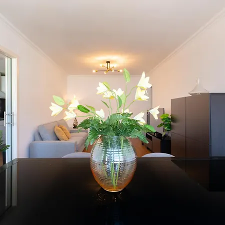 Blue Sea Ii * Carcavelos (Lisbon)